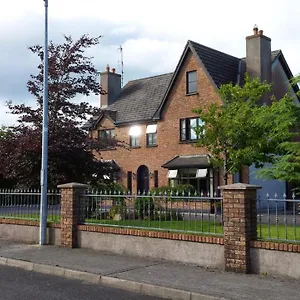 Bed & Breakfast Venetia House - Small, Galway